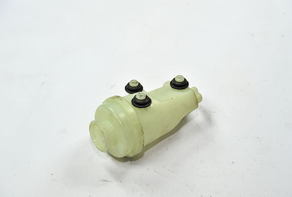 FORD RANGER 2.5 TDCİ ÇIKMA PARÇA BENZİNLİ DİREKSİYON YAĞ BİDONU